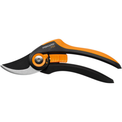 Fiskars makaze za orezivanje SmartFit P68 111610